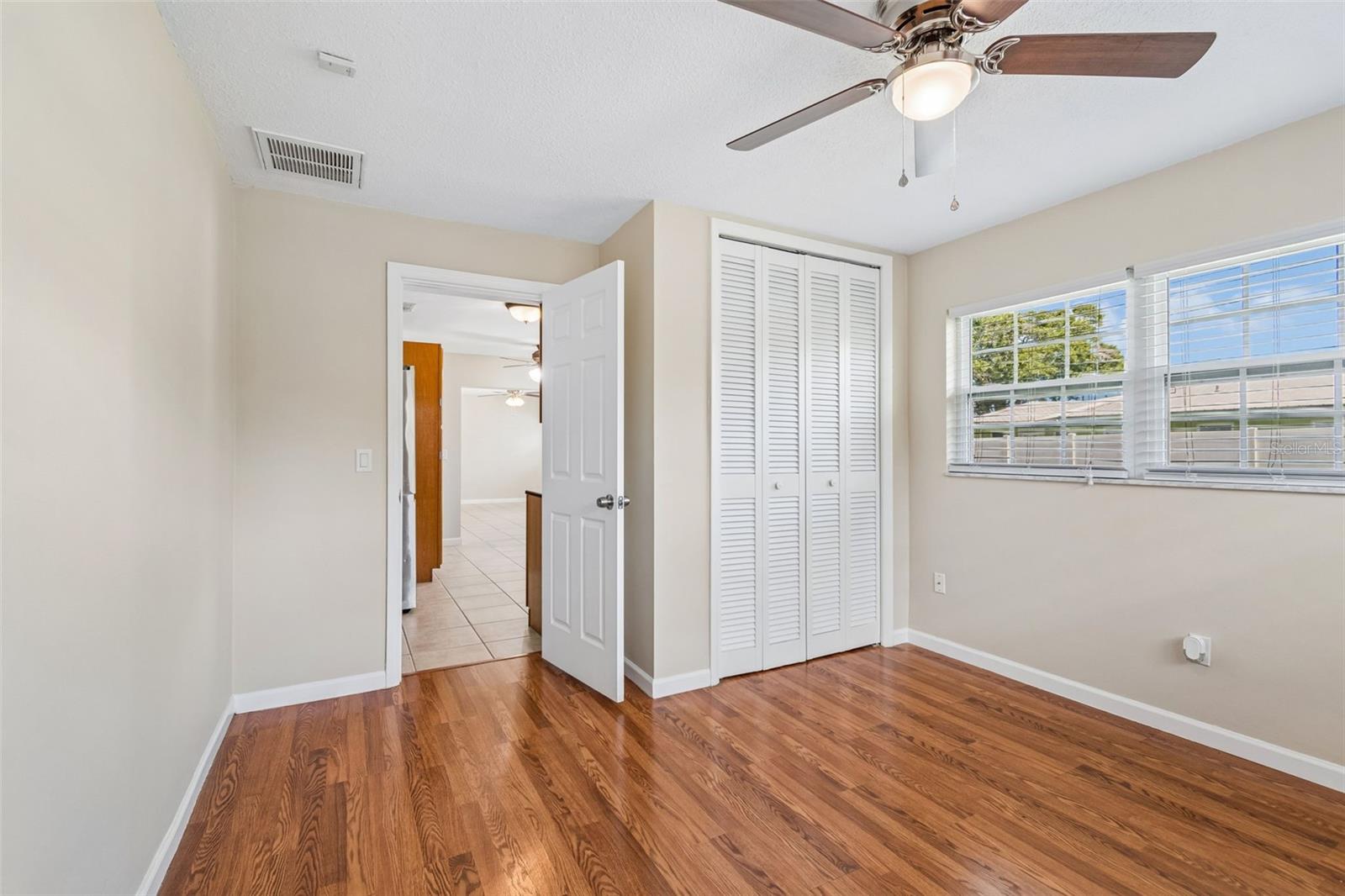 YACHT CLUB ESTATES - Residential