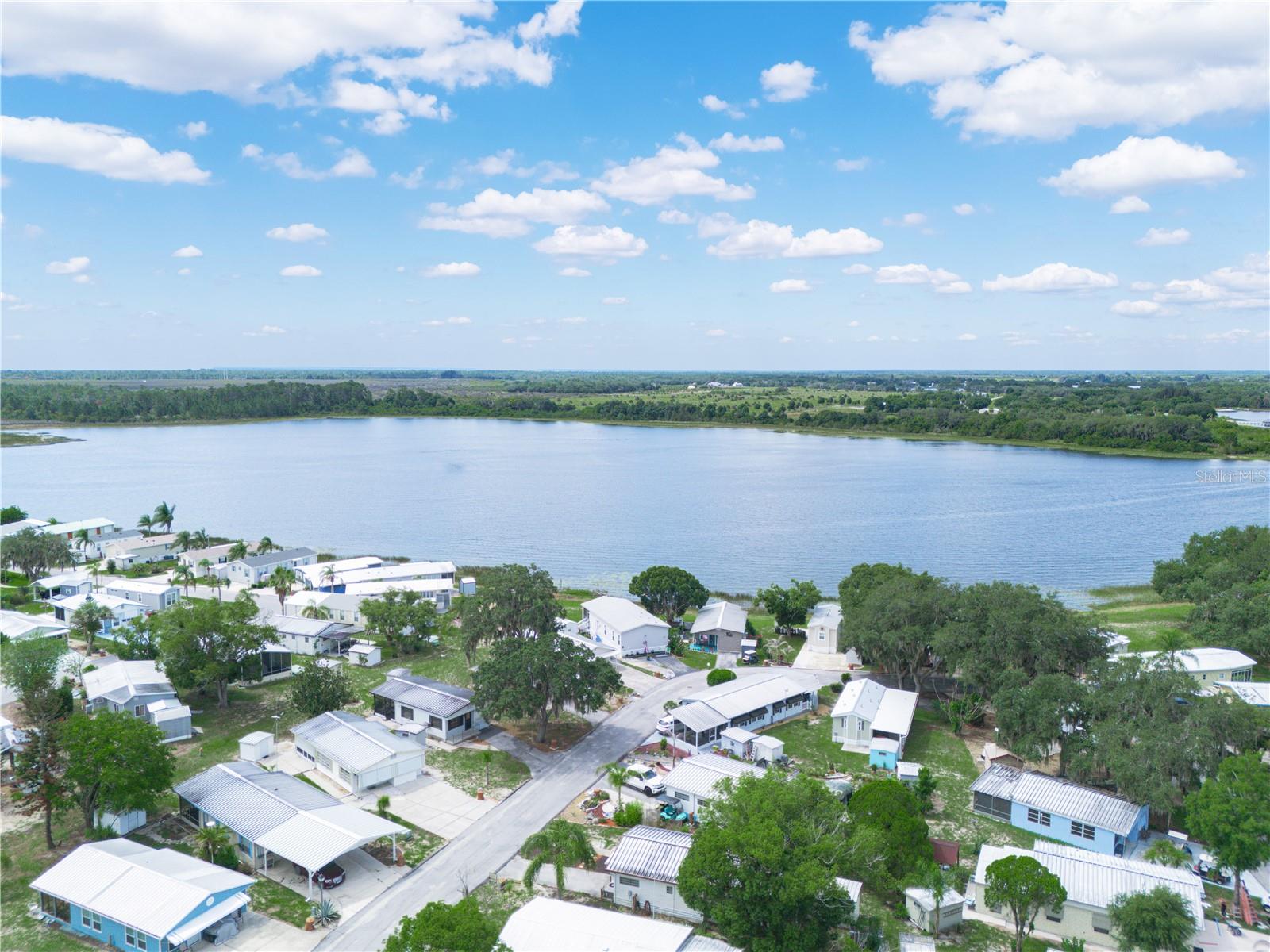 SADDLEBAG LAKE - Residential
