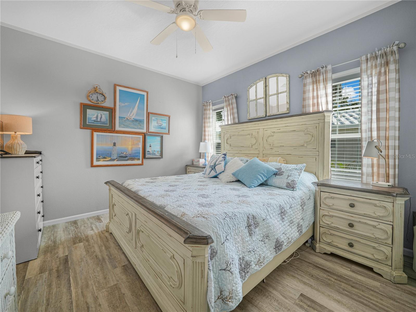 SADDLEBAG LAKE - Residential