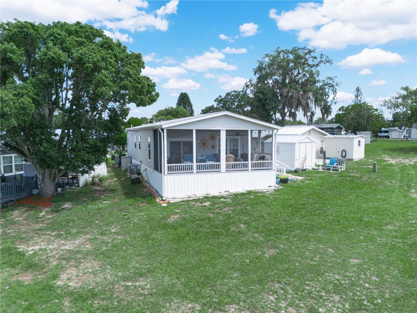 SADDLEBAG LAKE - Residential