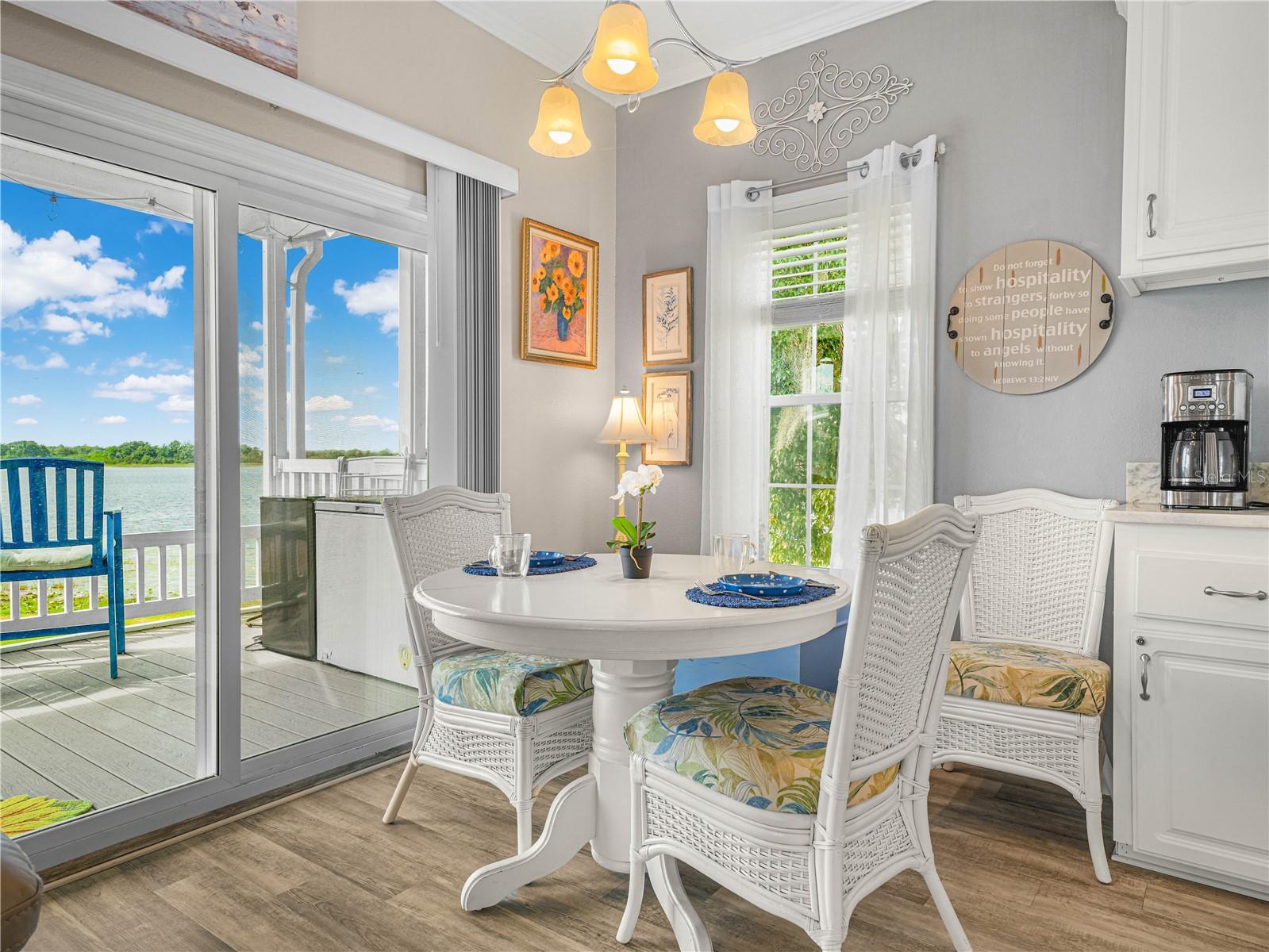 SADDLEBAG LAKE - Residential