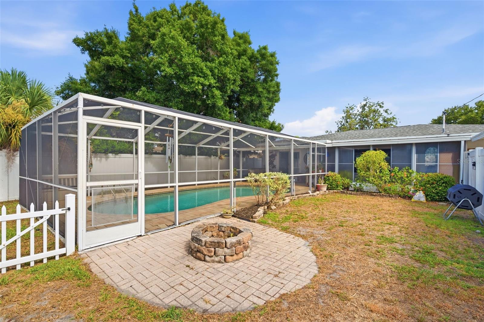 WEST LAKE PASADENA SUB - Residential