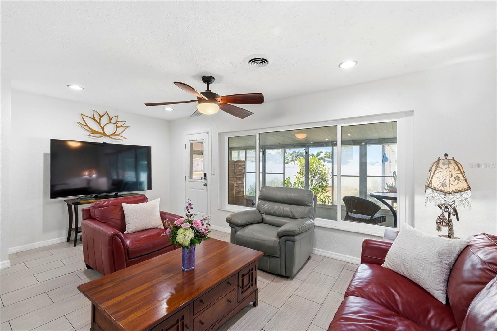 WEST LAKE PASADENA SUB - Residential