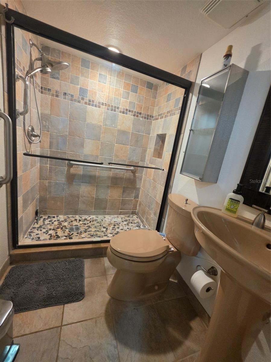 BAHIA DEL MAR II - Residential Lease