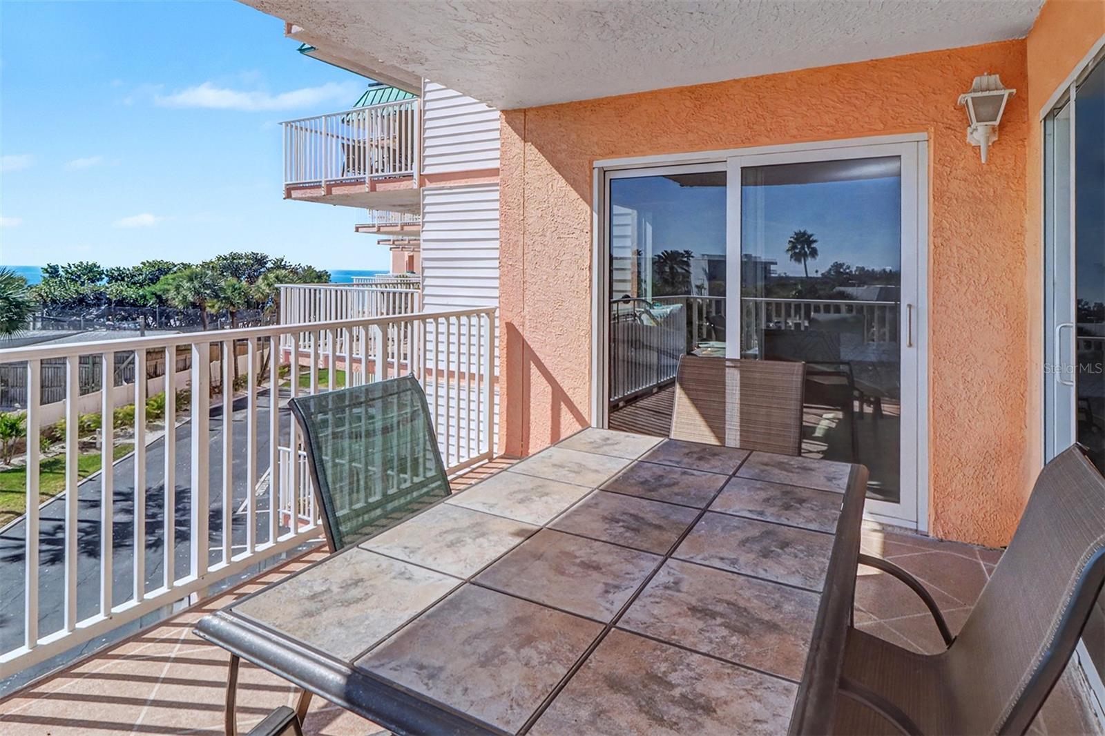 BEACH COTTAGE CONDO - Residential