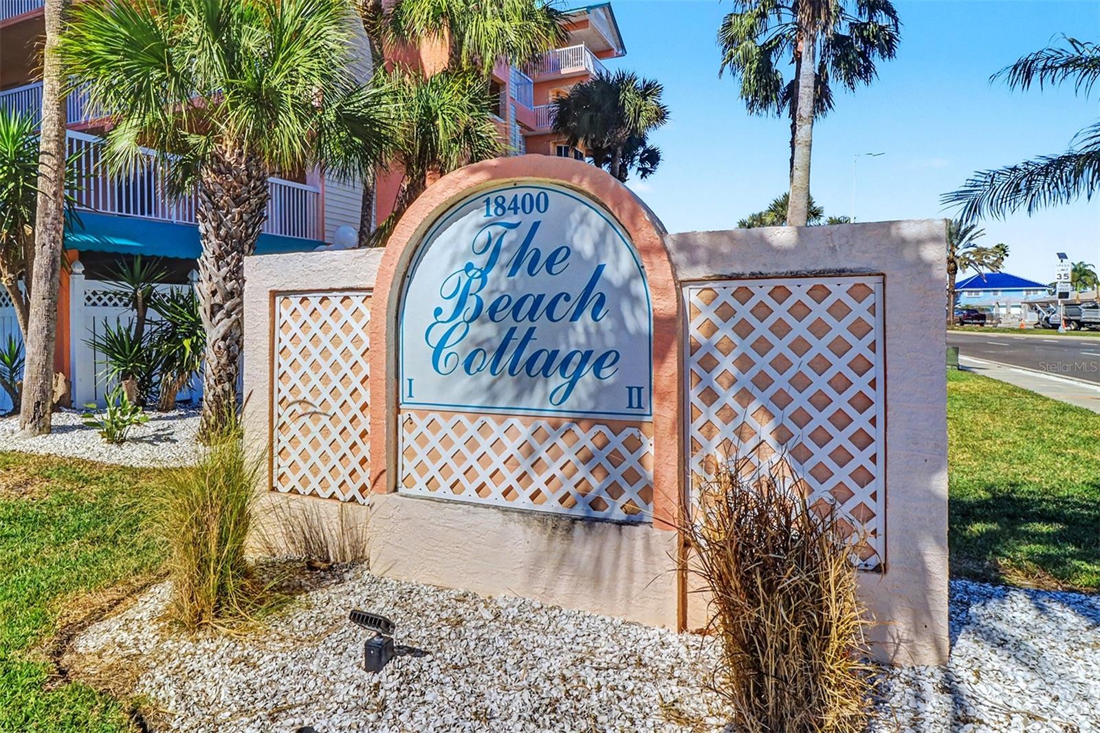 BEACH COTTAGE CONDO - Residential