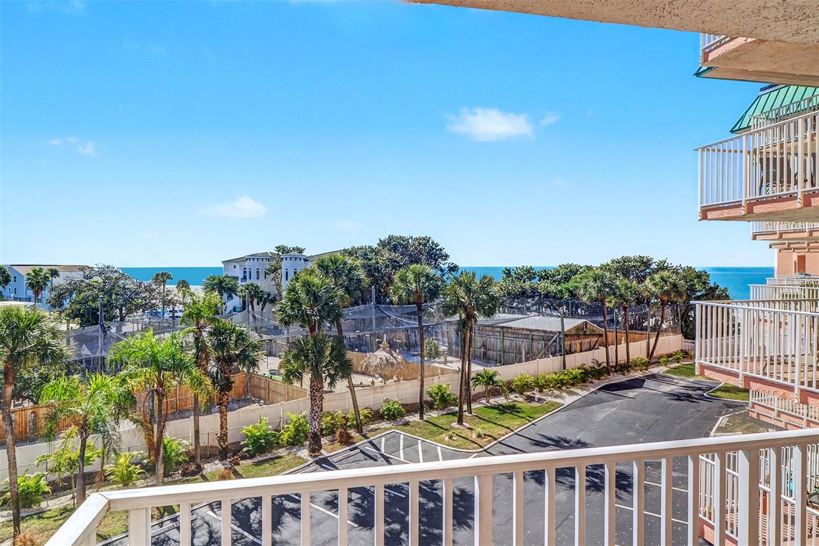 BEACH COTTAGE CONDO - Residential