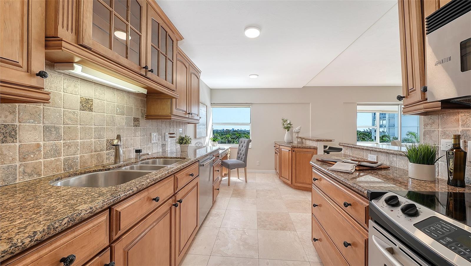 KEY TOWER SOUTH - Residential