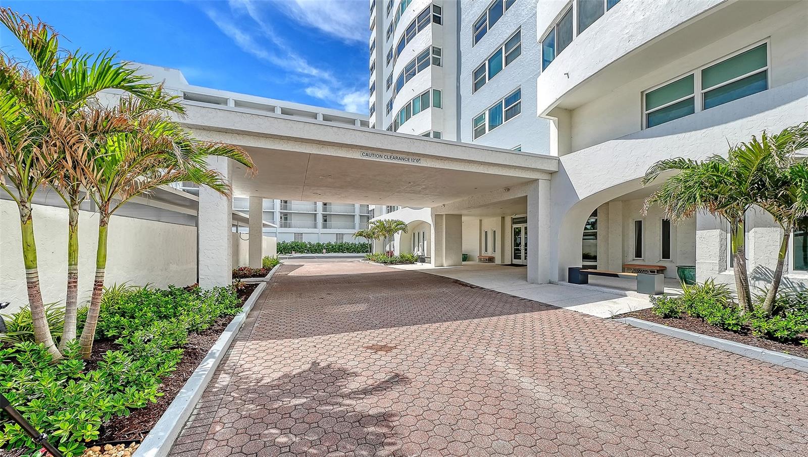 KEY TOWER SOUTH - Residential