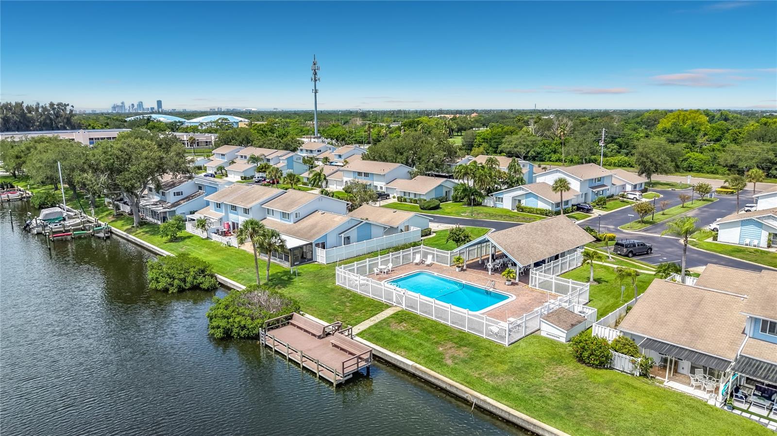 MARINERS PASS - Residential