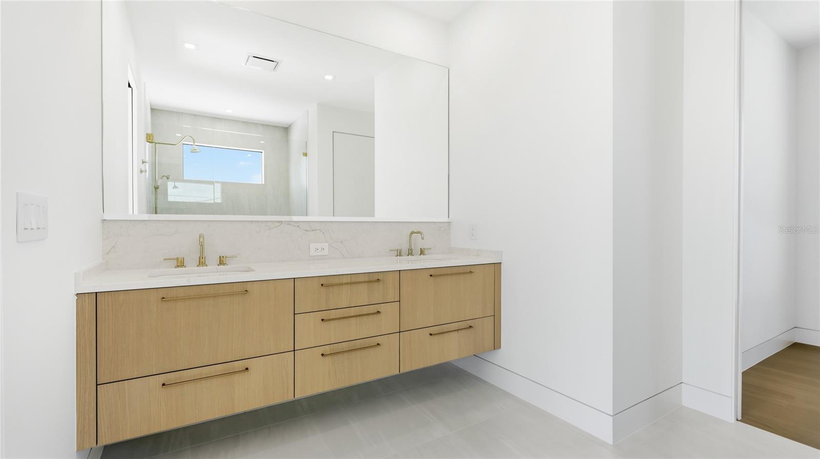 COUNTRY CLUB SHORES SEC 02 - Residential