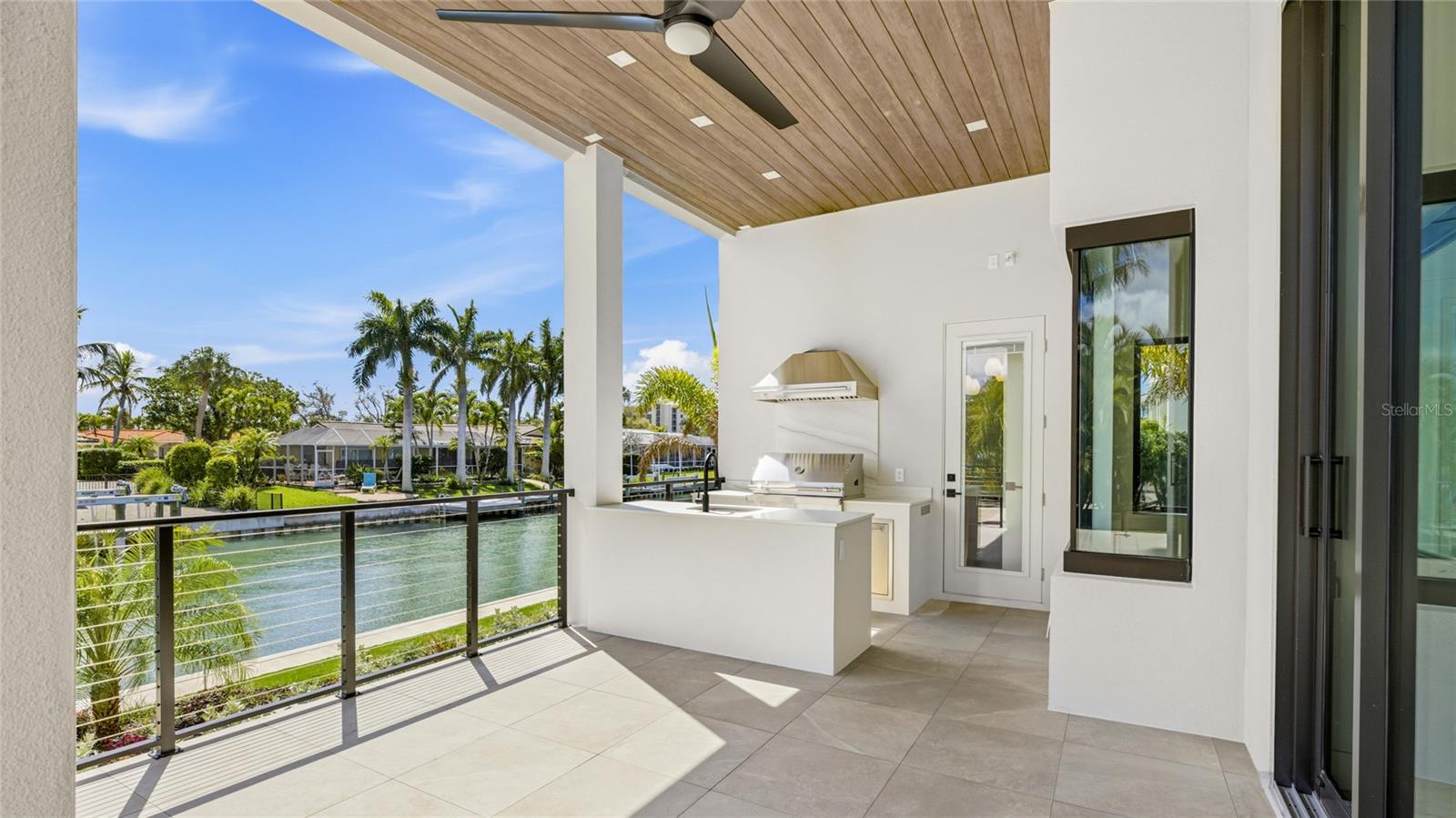 COUNTRY CLUB SHORES SEC 02 - Residential