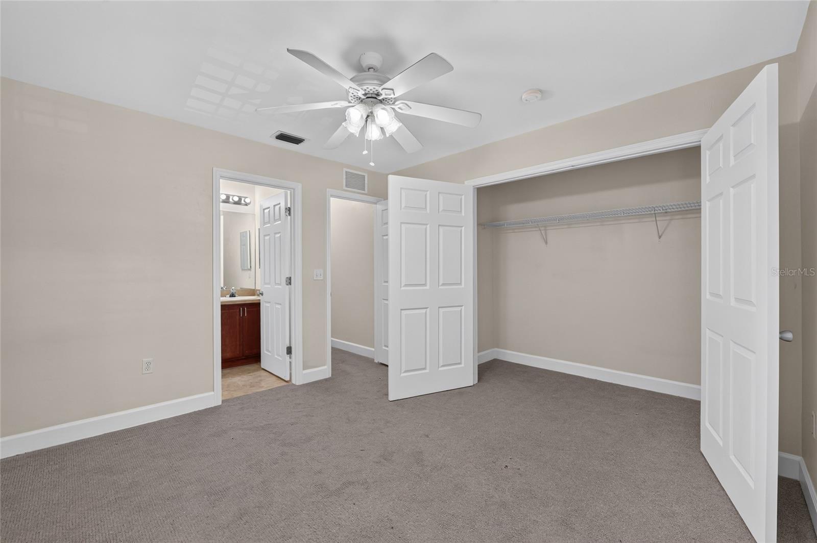 WOODS EDGE CONDO - Residential