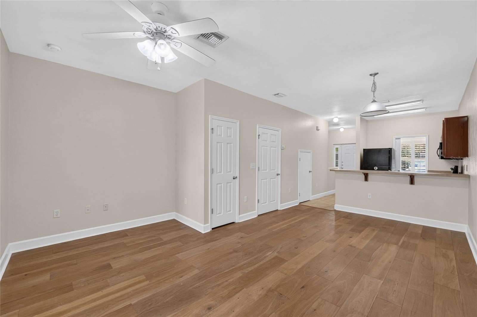 WOODS EDGE CONDO - Residential