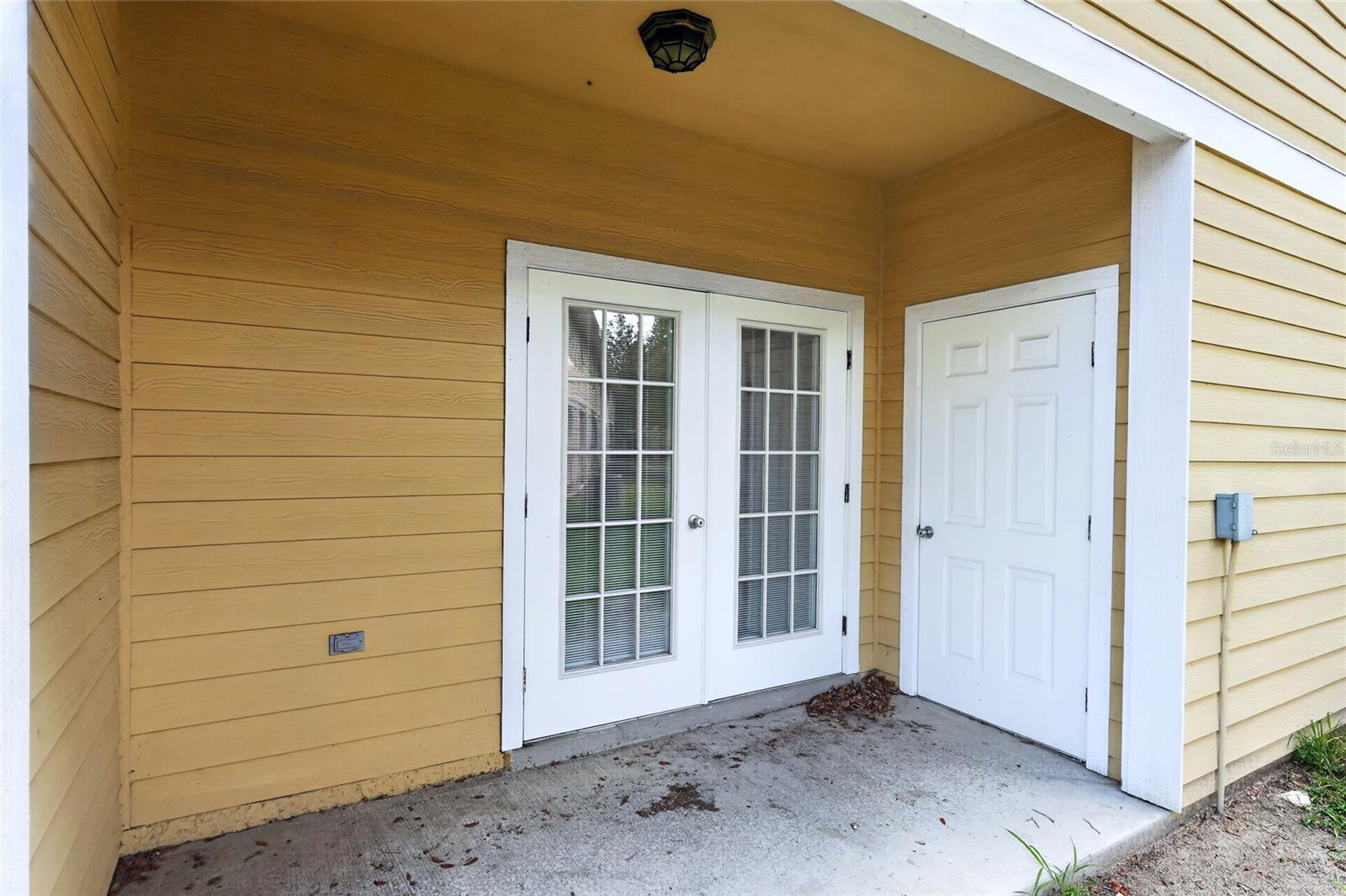 WOODS EDGE CONDO - Residential