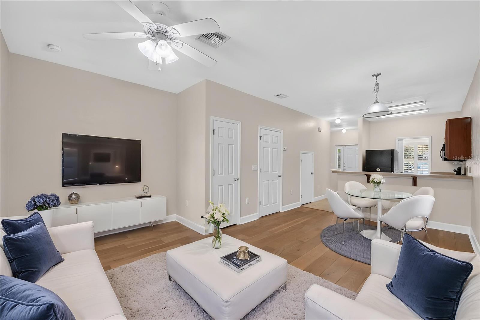 WOODS EDGE CONDO - Residential