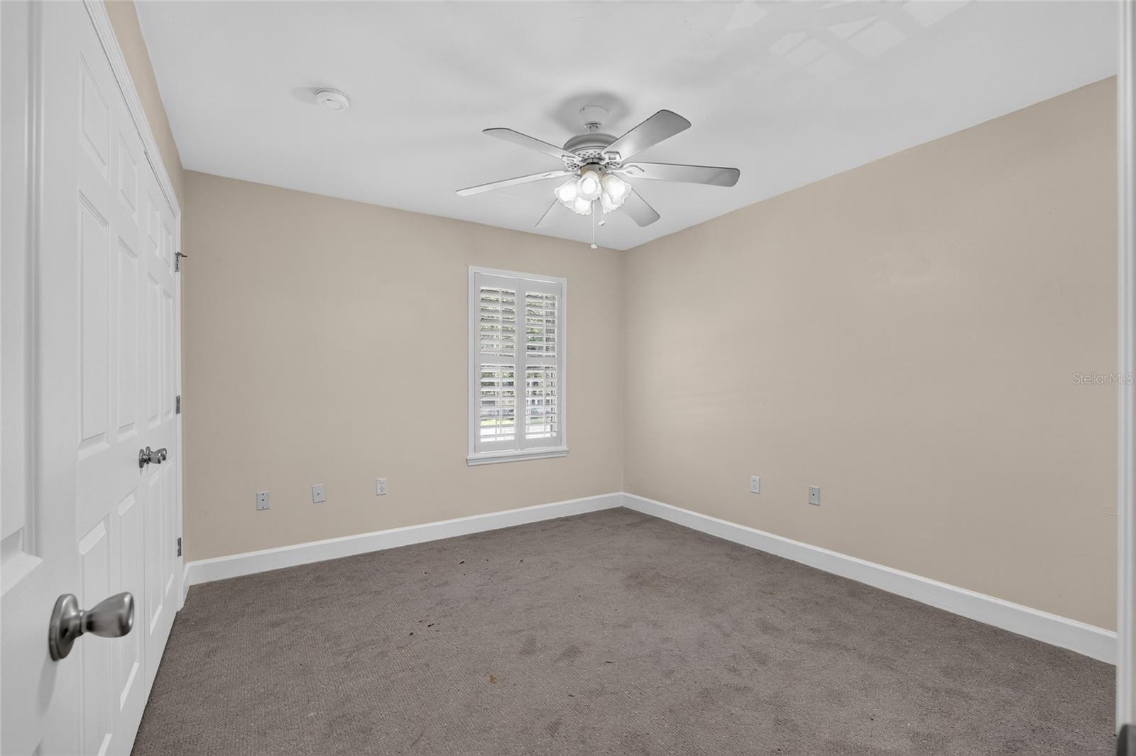 WOODS EDGE CONDO - Residential