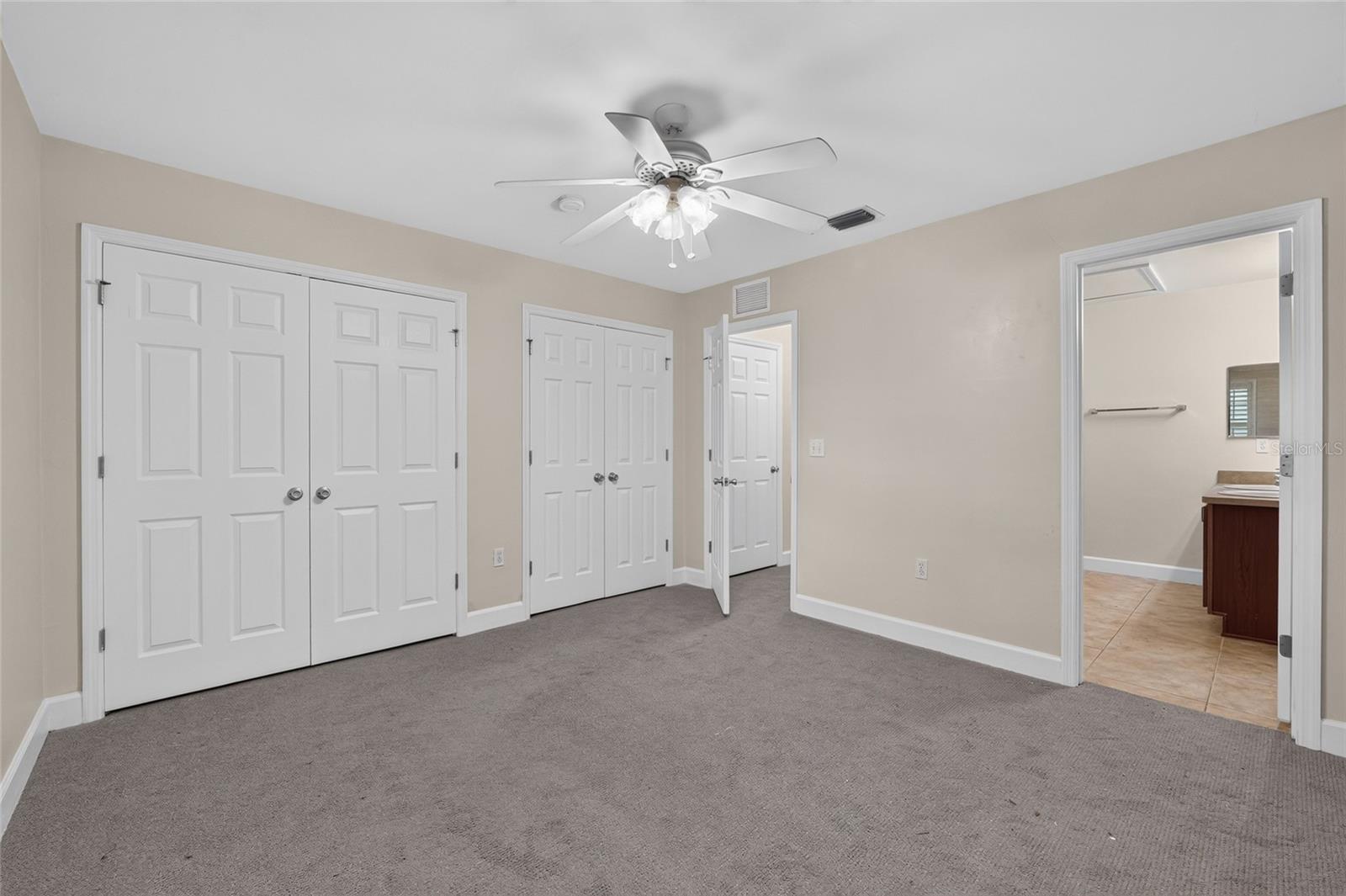 WOODS EDGE CONDO - Residential
