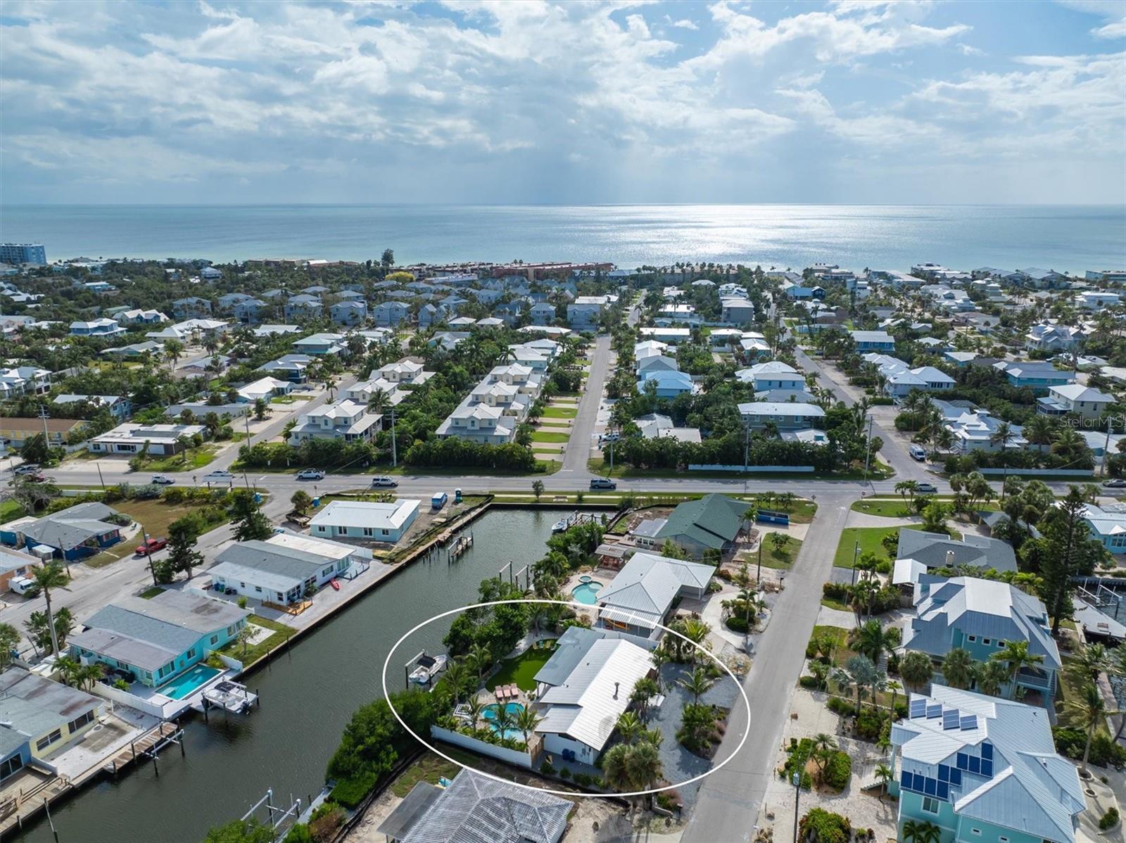 HOLMES BEACH 17TH UNIT - Residential