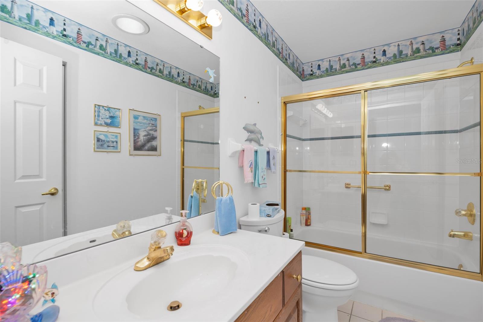 SPRUCE CREEK  COUNTRY GOLF AND COUNTRY CLUB - Residential