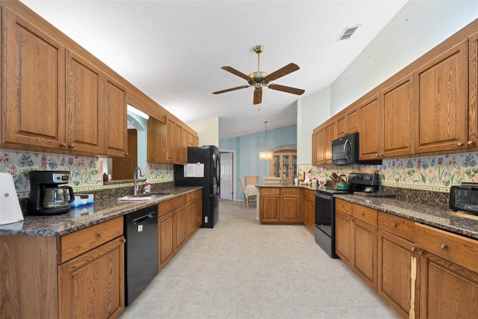 SPRUCE CREEK  COUNTRY GOLF AND COUNTRY CLUB - Residential