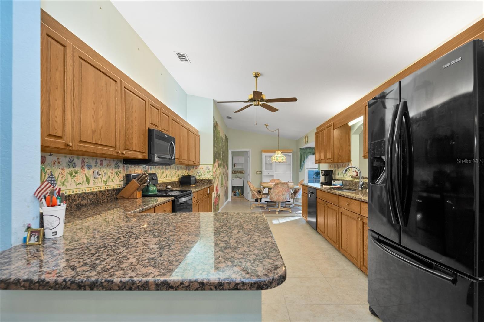 SPRUCE CREEK  COUNTRY GOLF AND COUNTRY CLUB - Residential