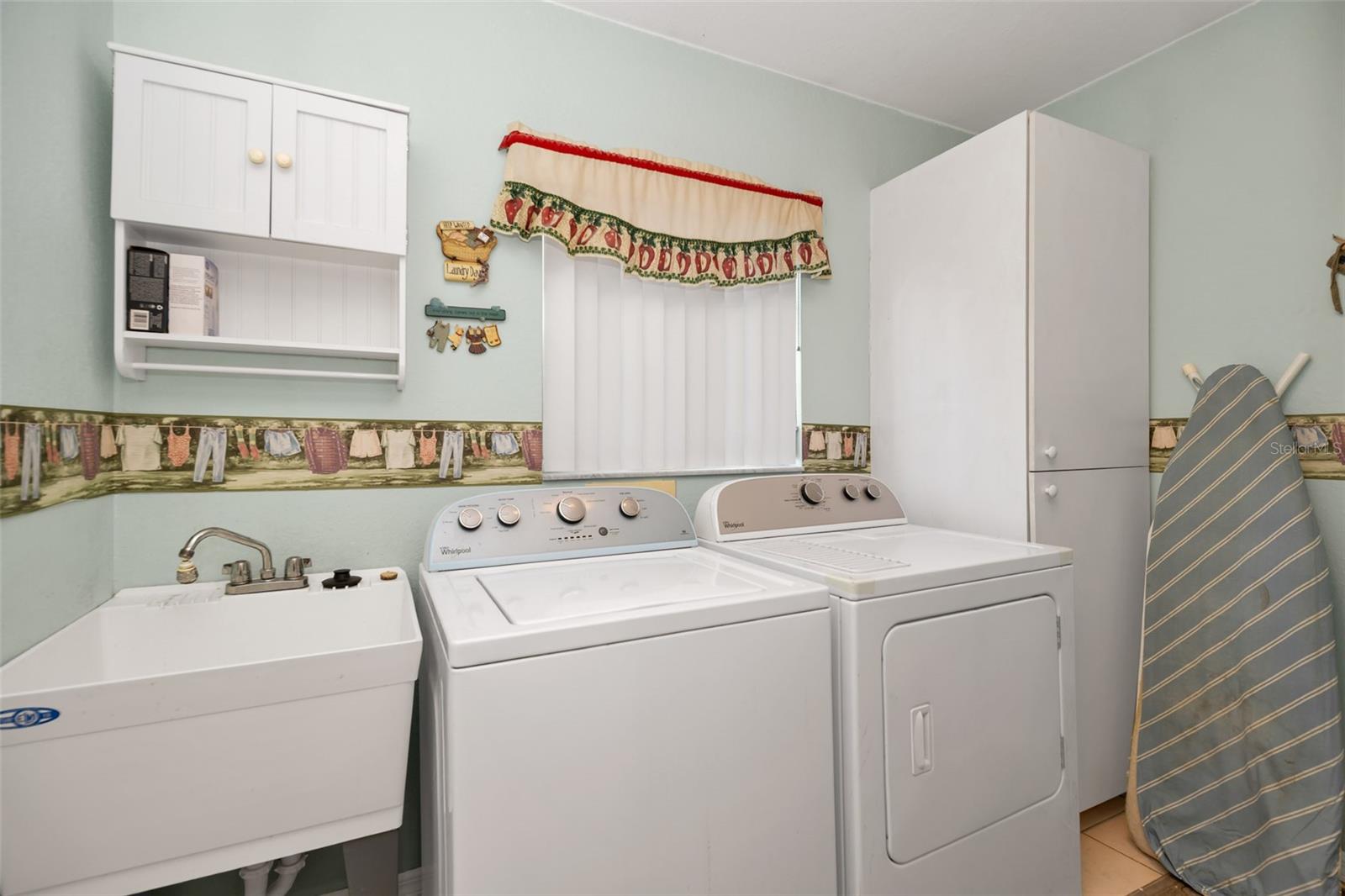 SPRUCE CREEK  COUNTRY GOLF AND COUNTRY CLUB - Residential