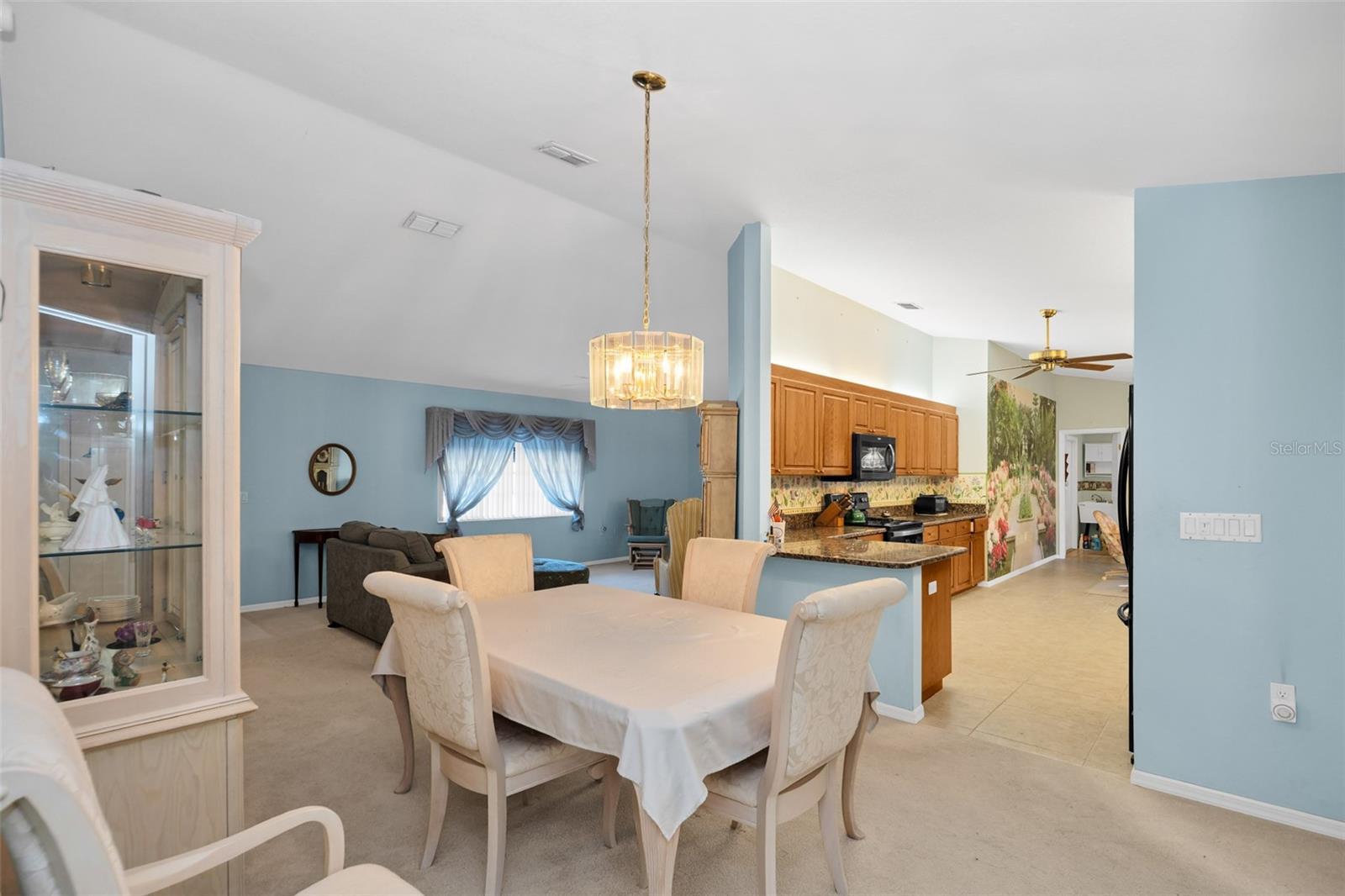 SPRUCE CREEK  COUNTRY GOLF AND COUNTRY CLUB - Residential