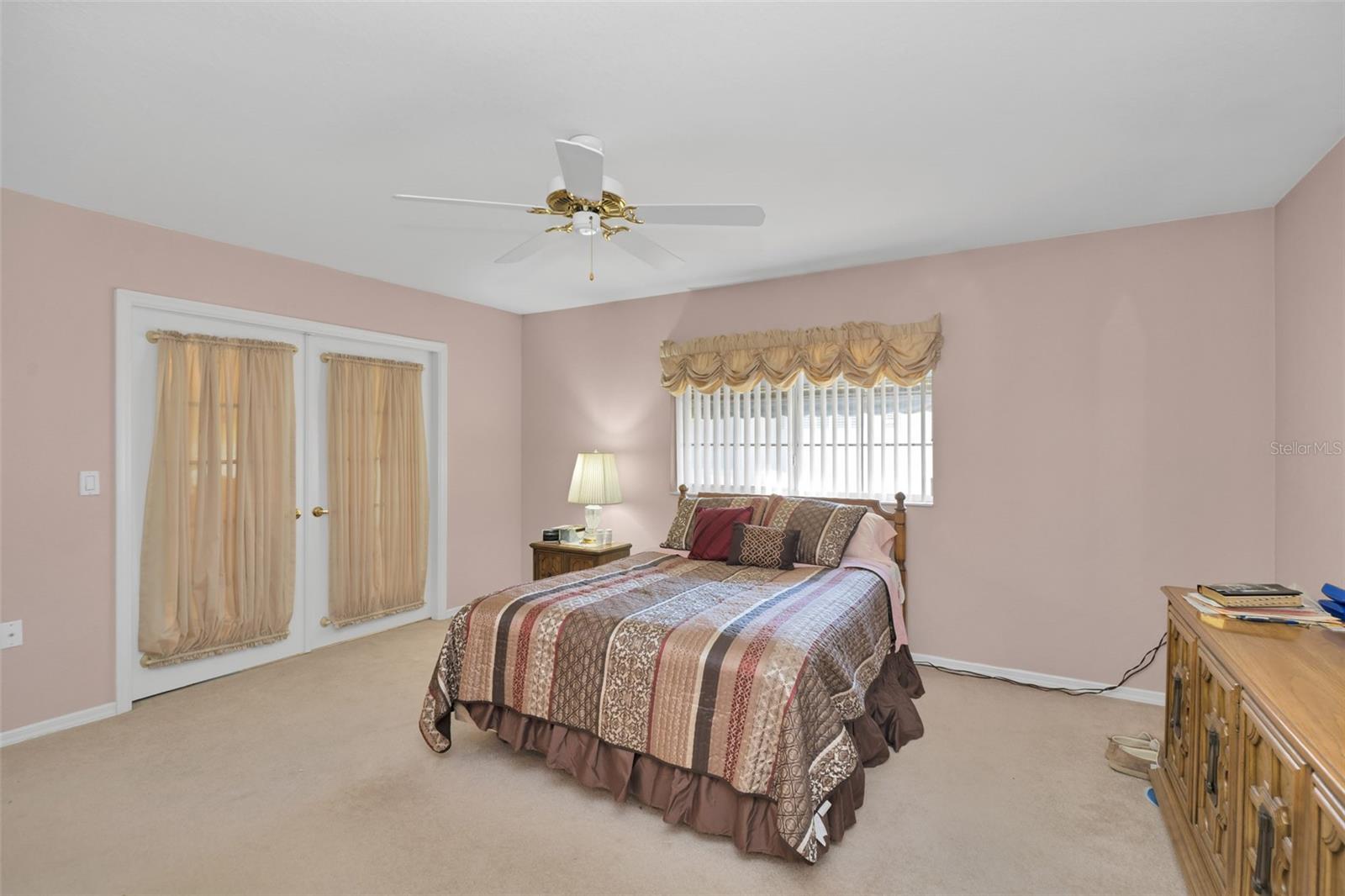 SPRUCE CREEK  COUNTRY GOLF AND COUNTRY CLUB - Residential