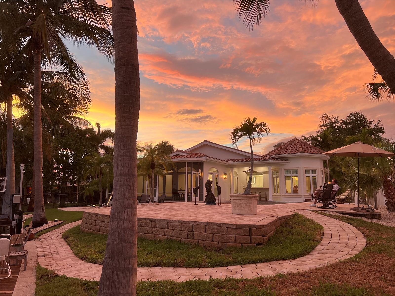 BAY ISLAND SHORES - Residential