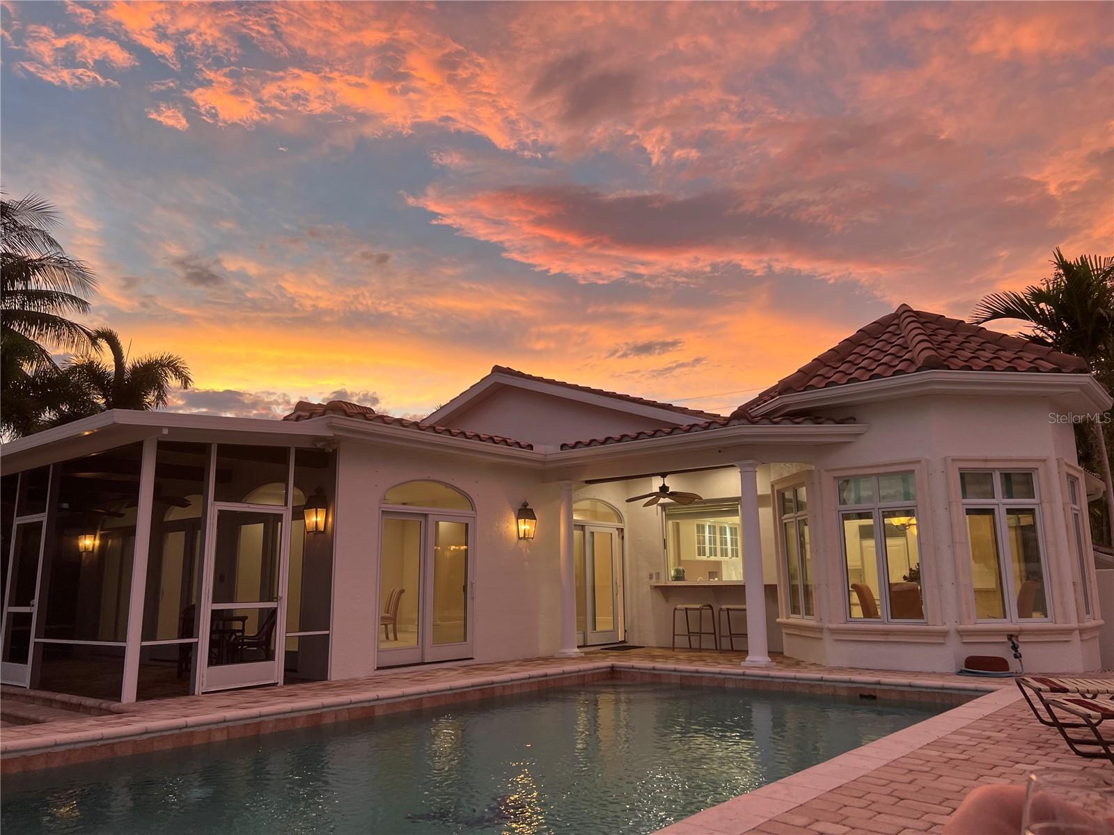 BAY ISLAND SHORES - Residential