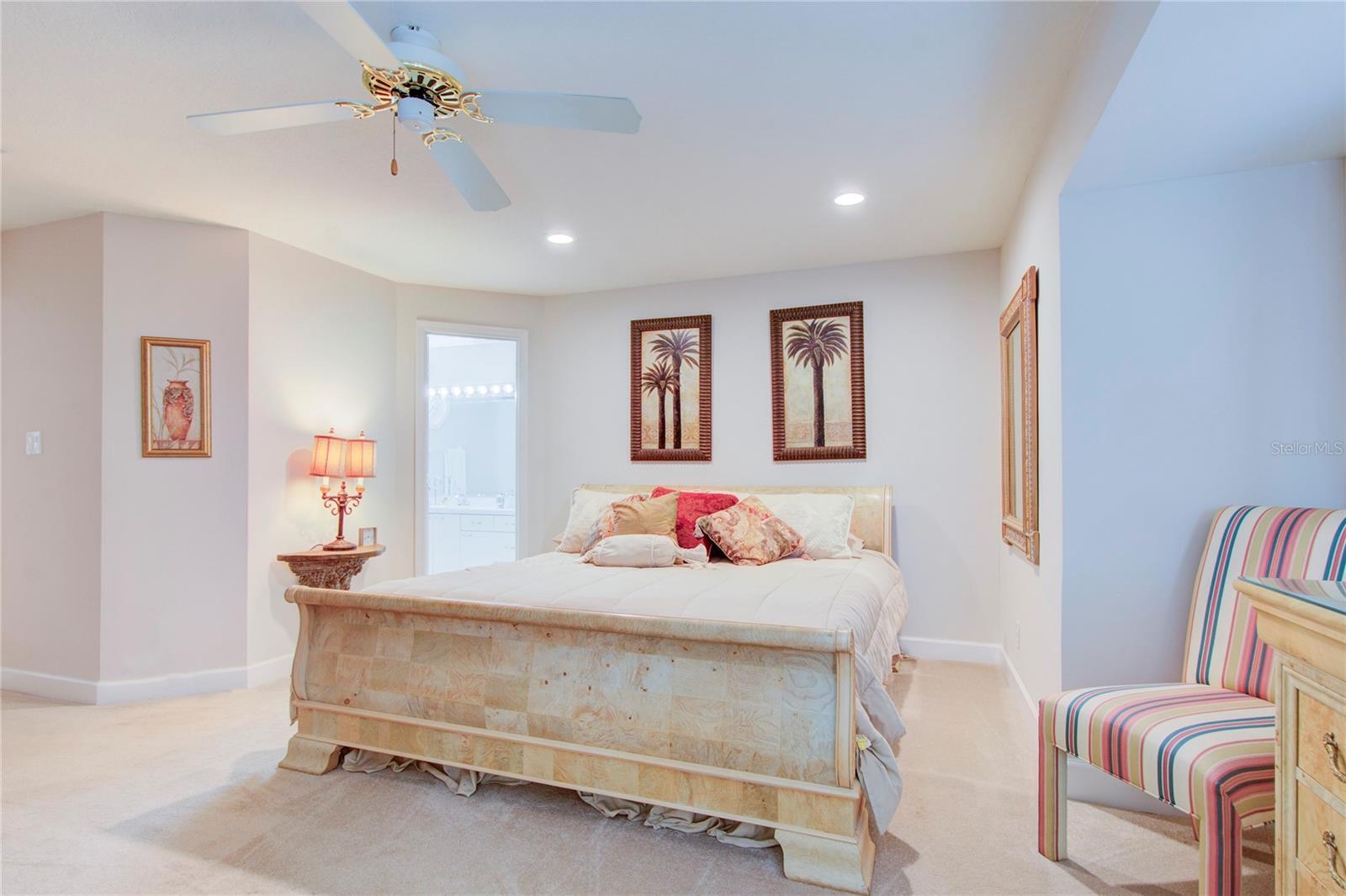 BAY ISLAND SHORES - Residential