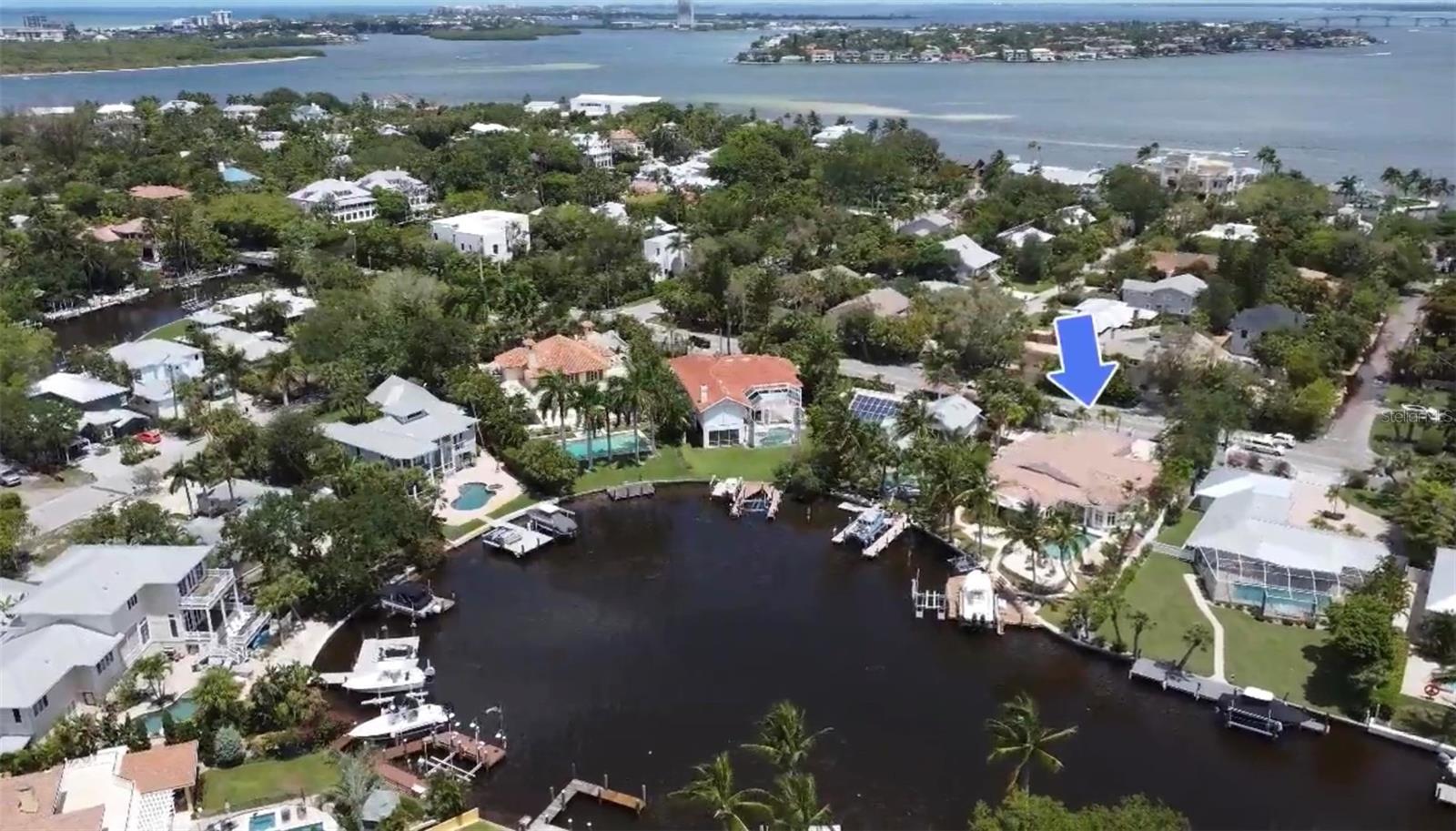 BAY ISLAND SHORES - Residential