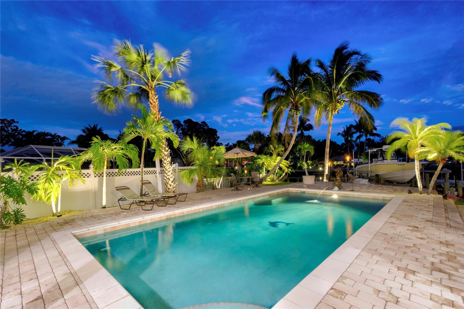 BAY ISLAND SHORES - Residential