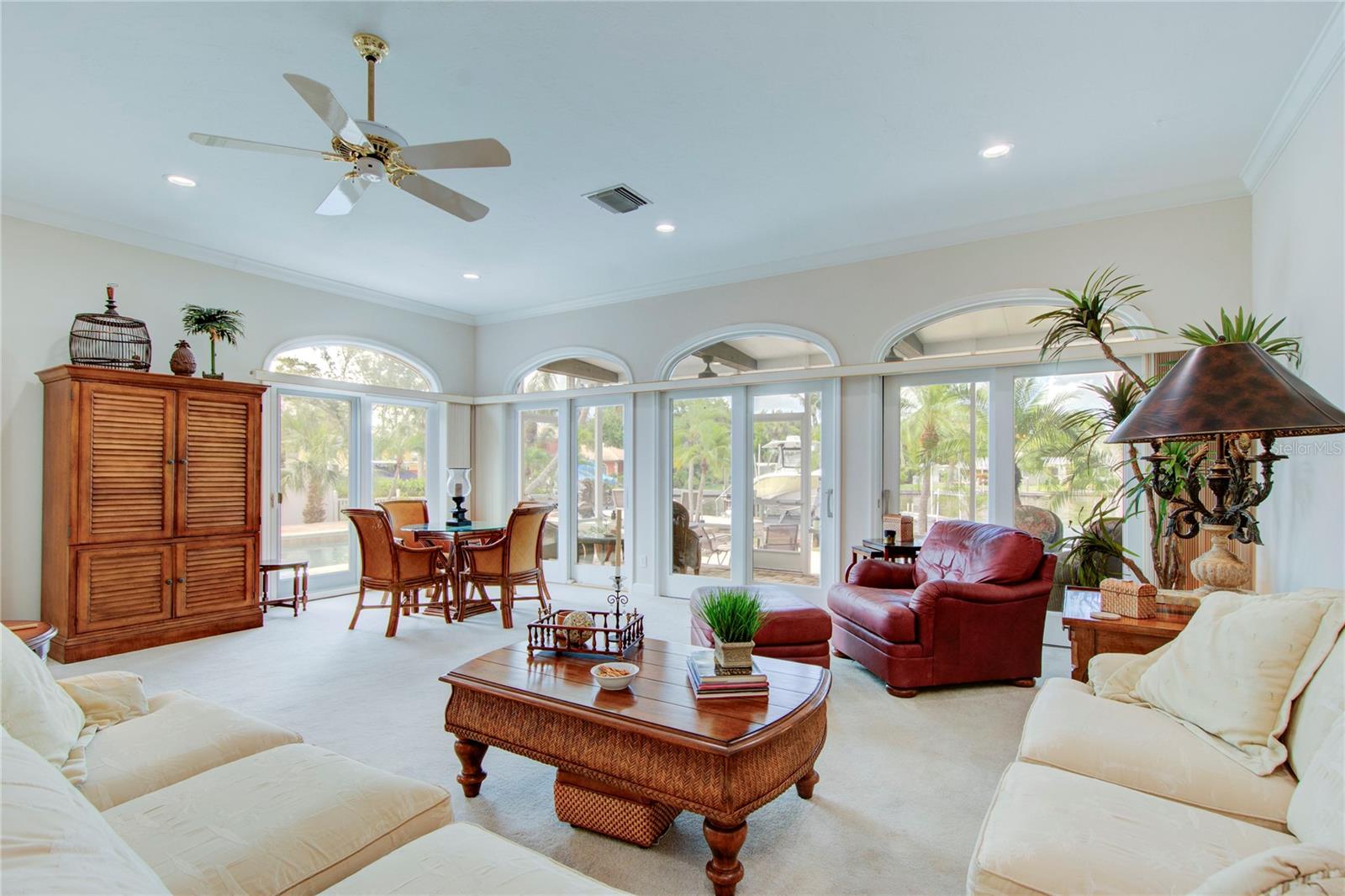 BAY ISLAND SHORES - Residential