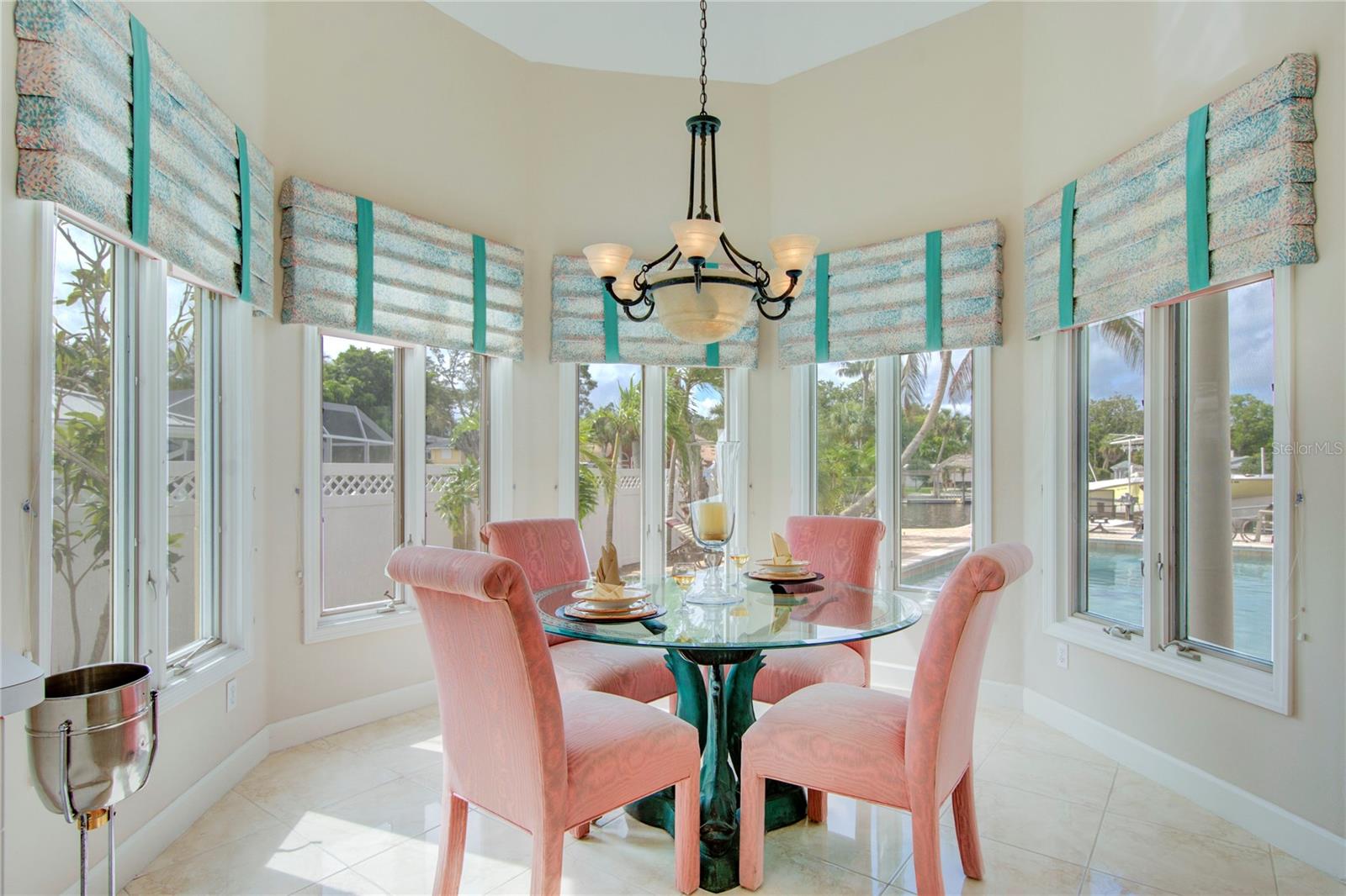 BAY ISLAND SHORES - Residential
