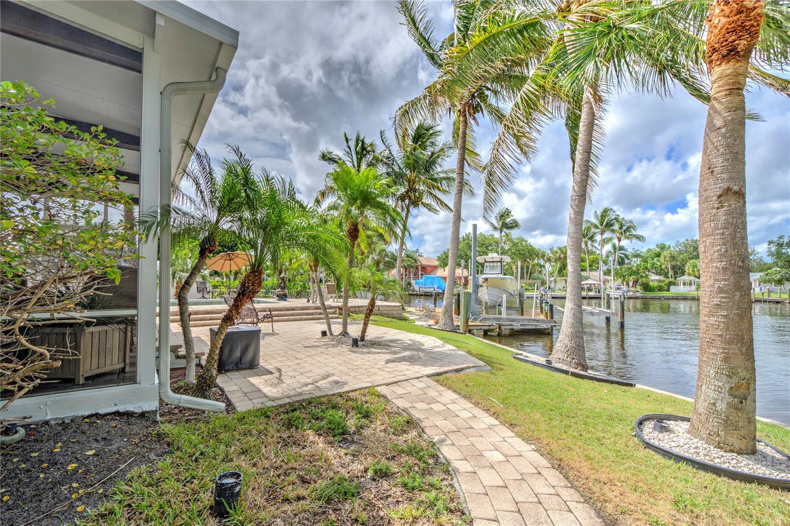BAY ISLAND SHORES - Residential