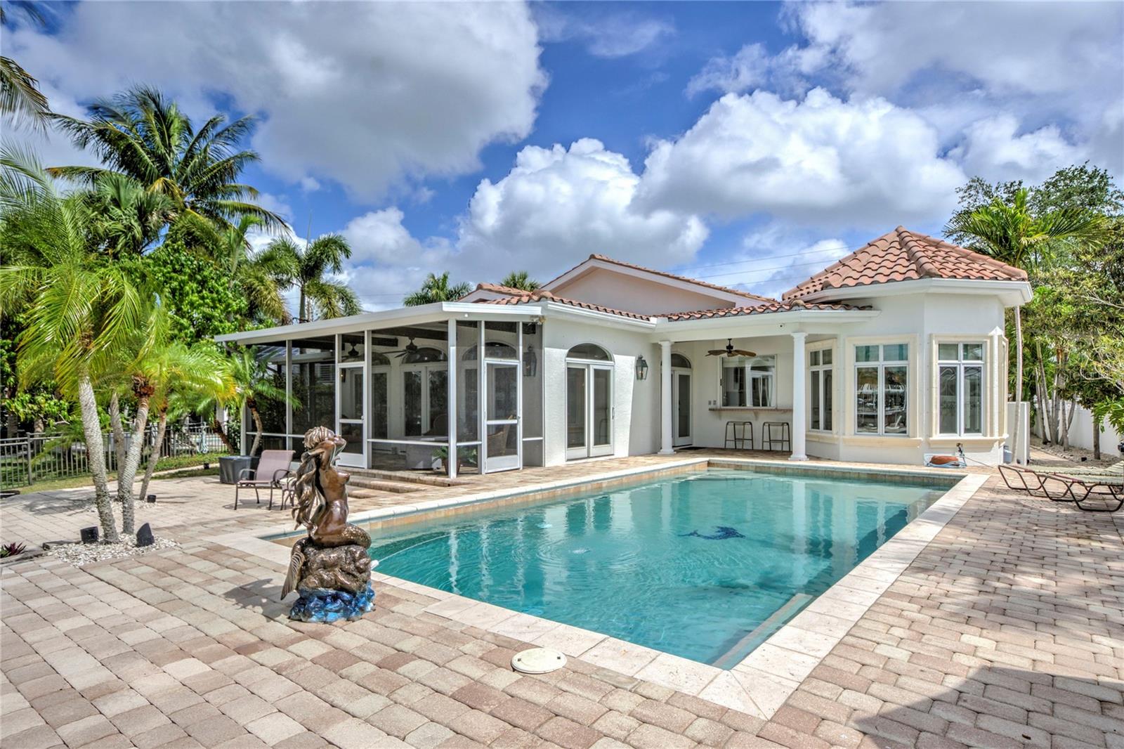 BAY ISLAND SHORES - Residential