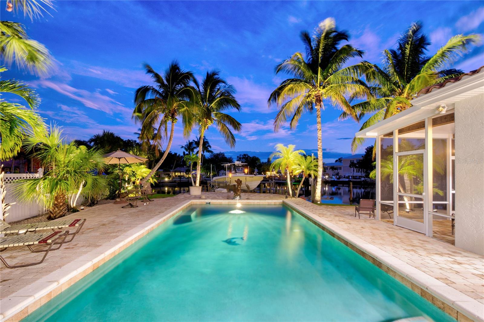 BAY ISLAND SHORES - Residential