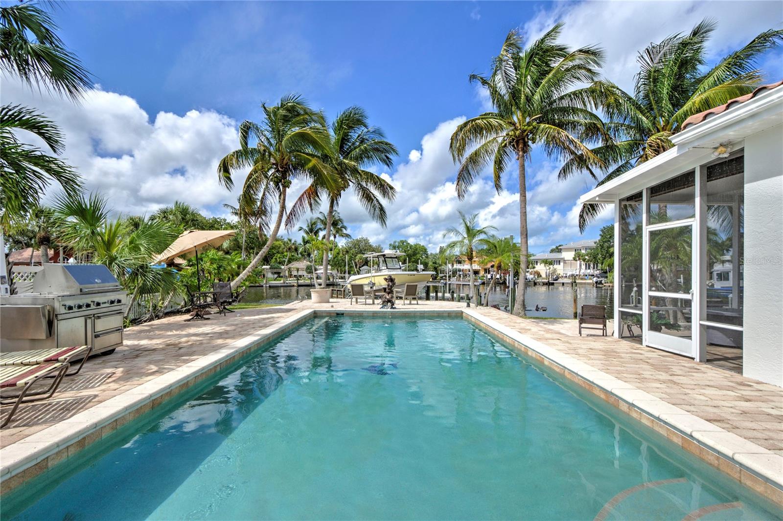 BAY ISLAND SHORES - Residential