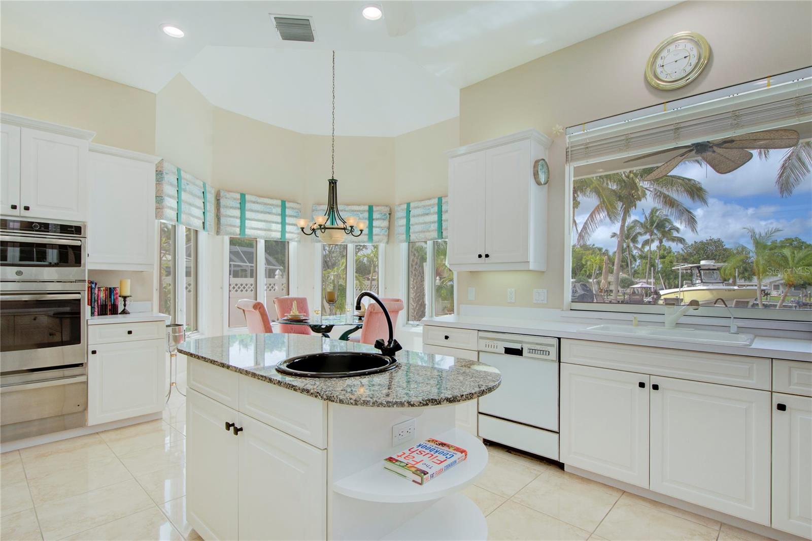 BAY ISLAND SHORES - Residential