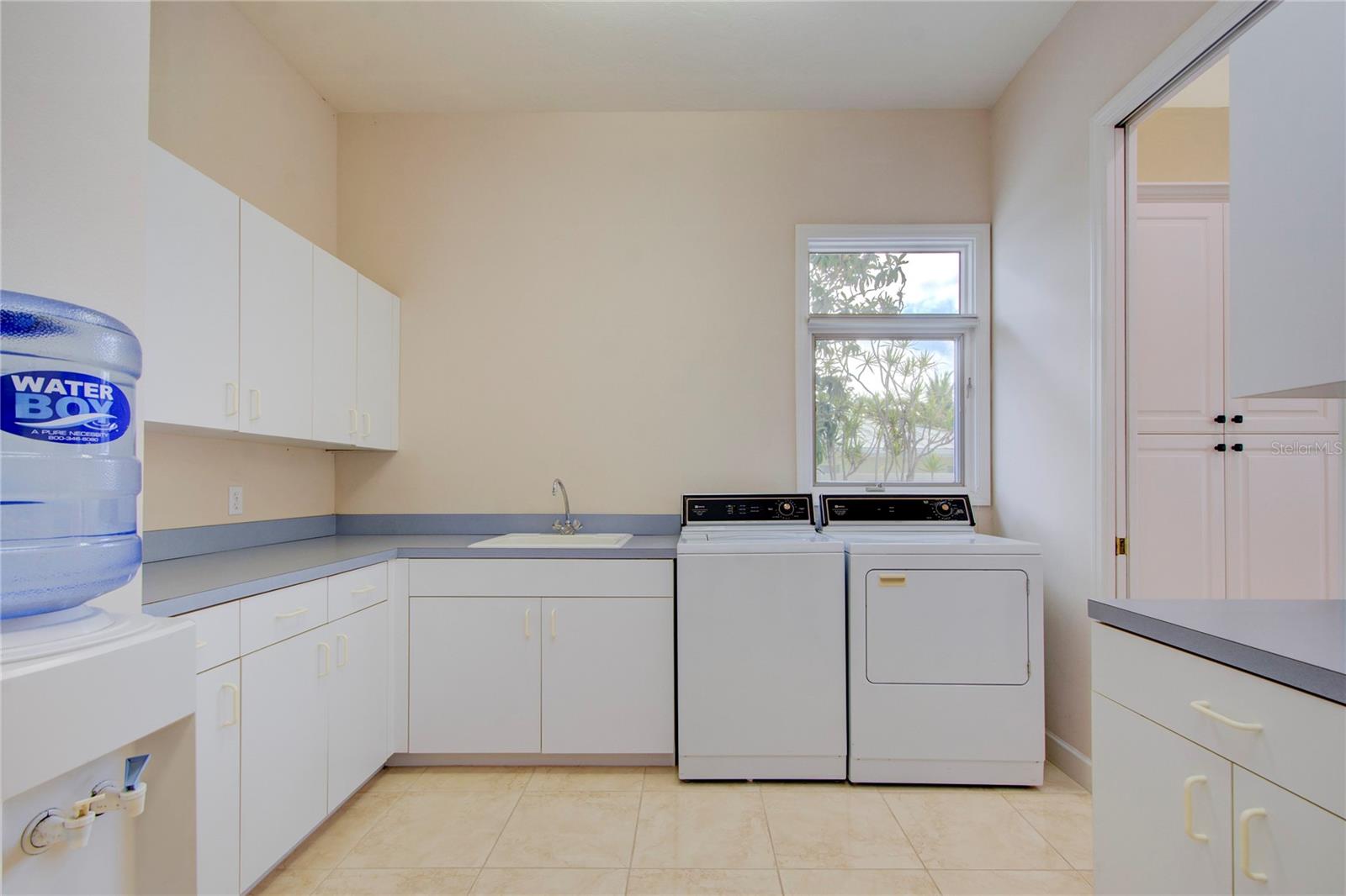 BAY ISLAND SHORES - Residential
