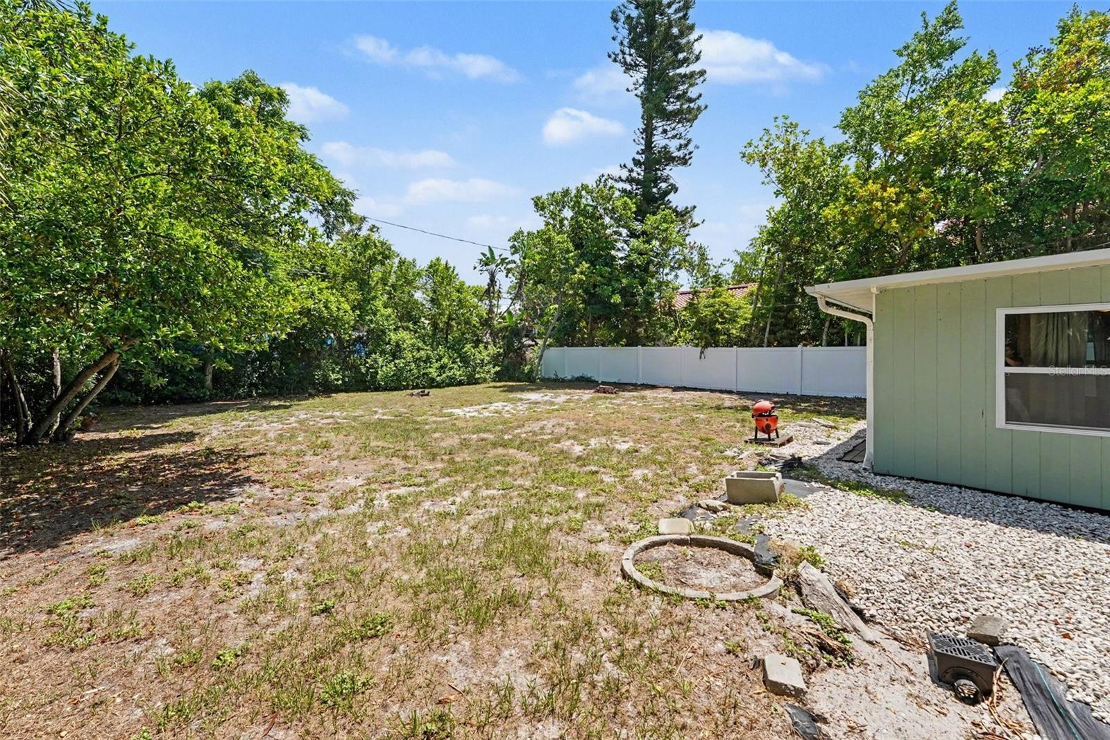 PASADENA ESTATES SEC F - Residential