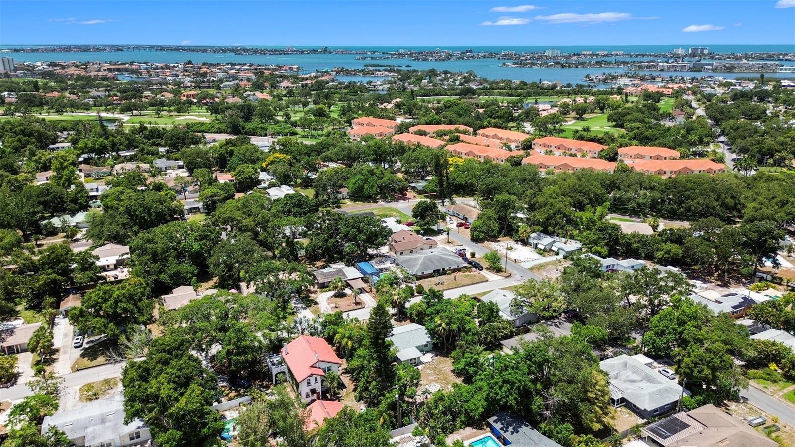 PASADENA ESTATES SEC F - Residential