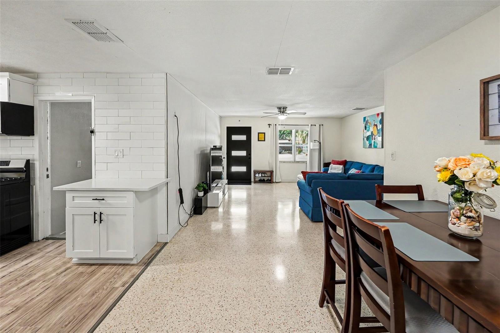 PASADENA ESTATES SEC F - Residential