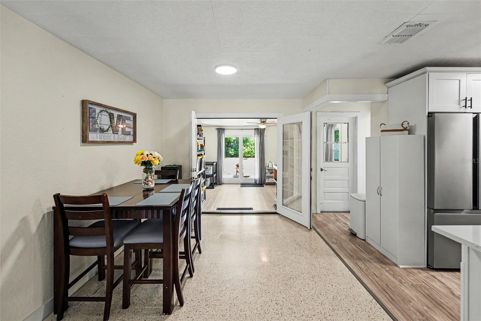 PASADENA ESTATES SEC F - Residential