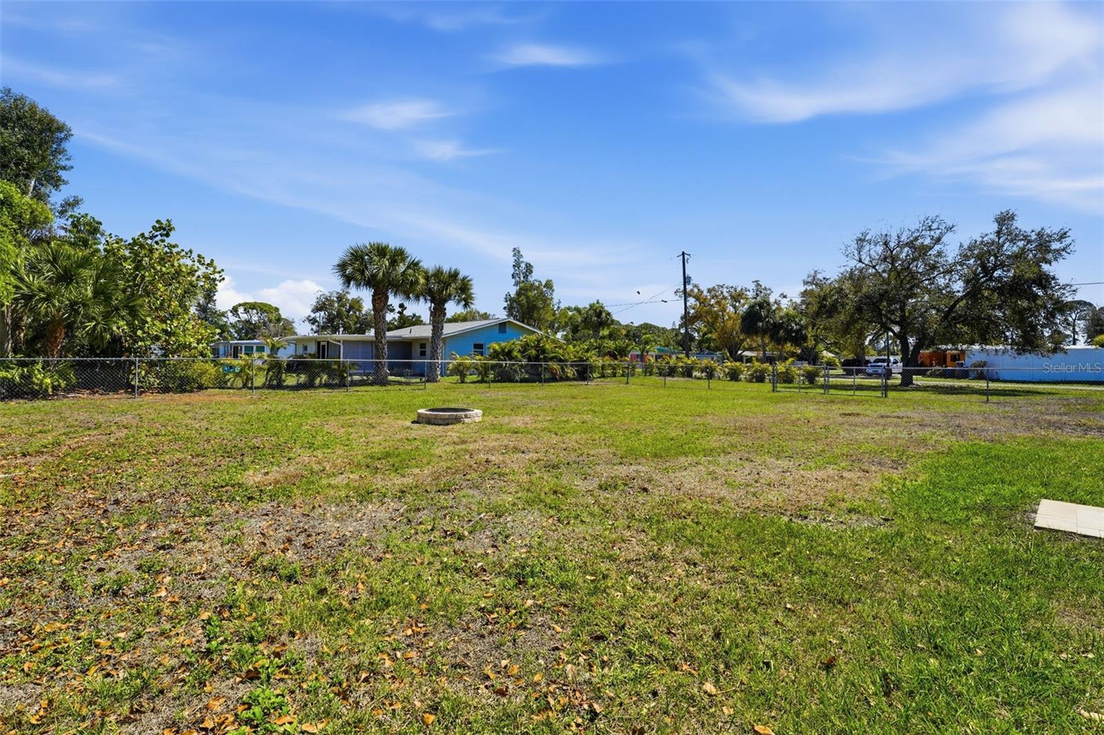 VENETIAN GARDENS 1ST ADD TO - Land