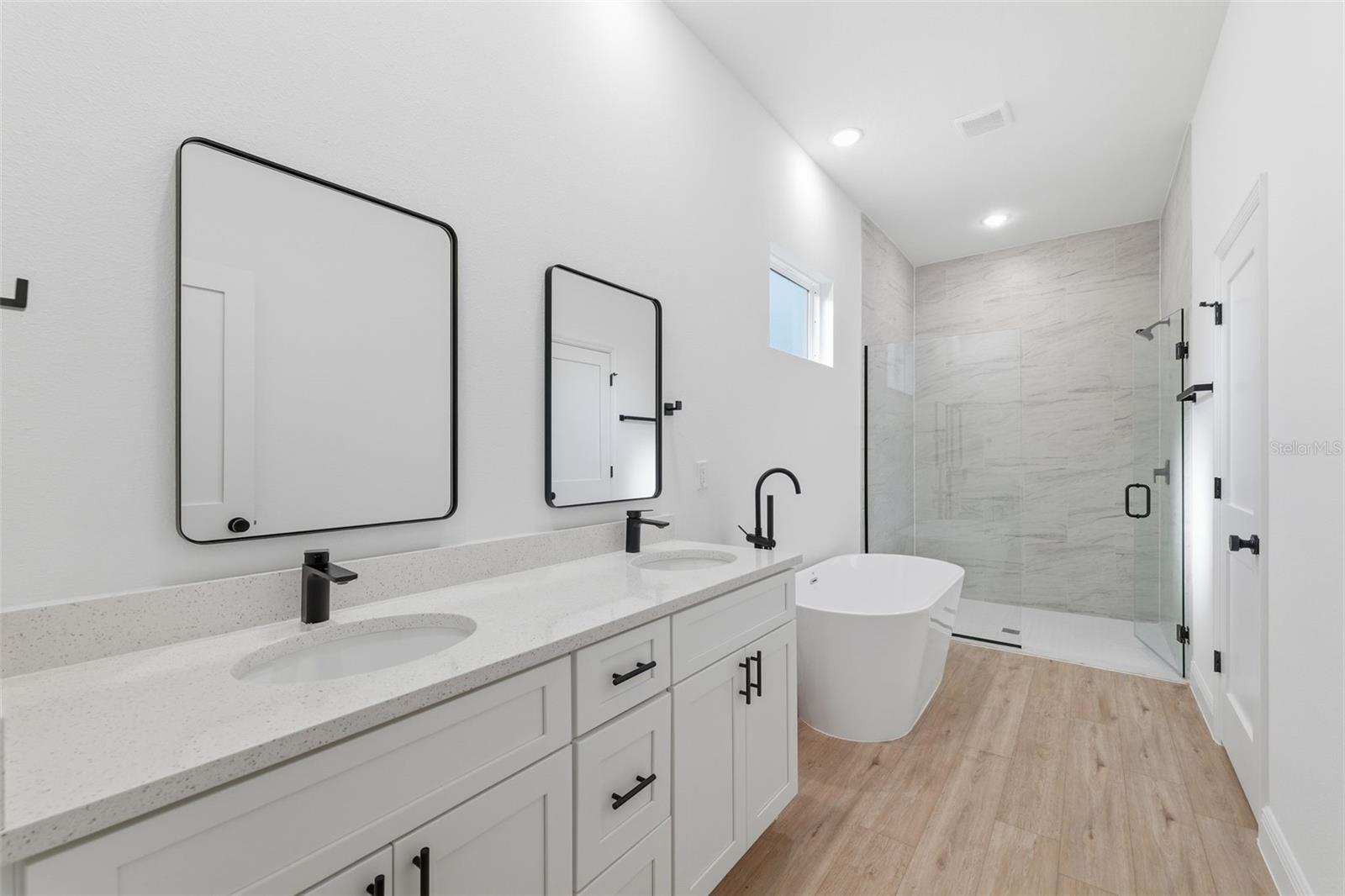 CITRUS SPGS UNIT 22 - Residential Lease