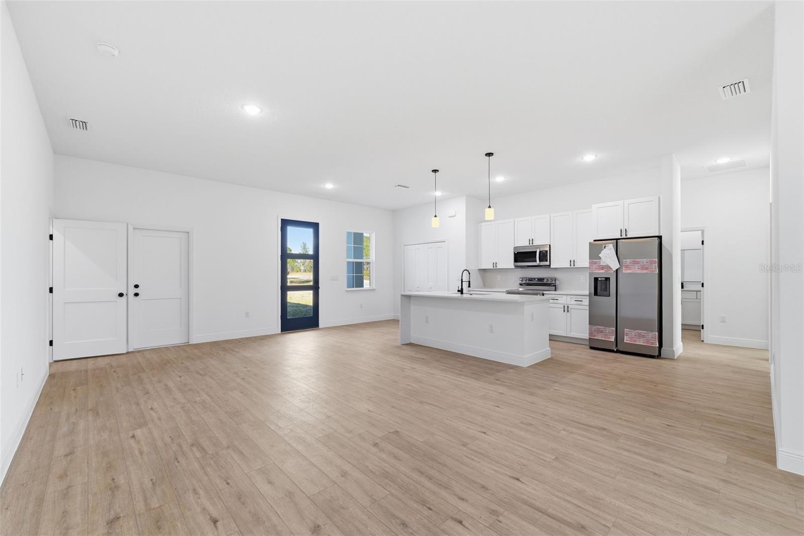 CITRUS SPGS UNIT 22 - Residential Lease