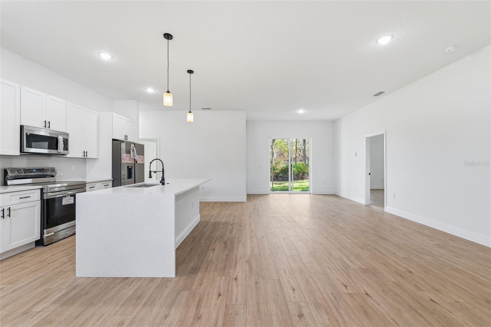 CITRUS SPGS UNIT 22 - Residential Lease